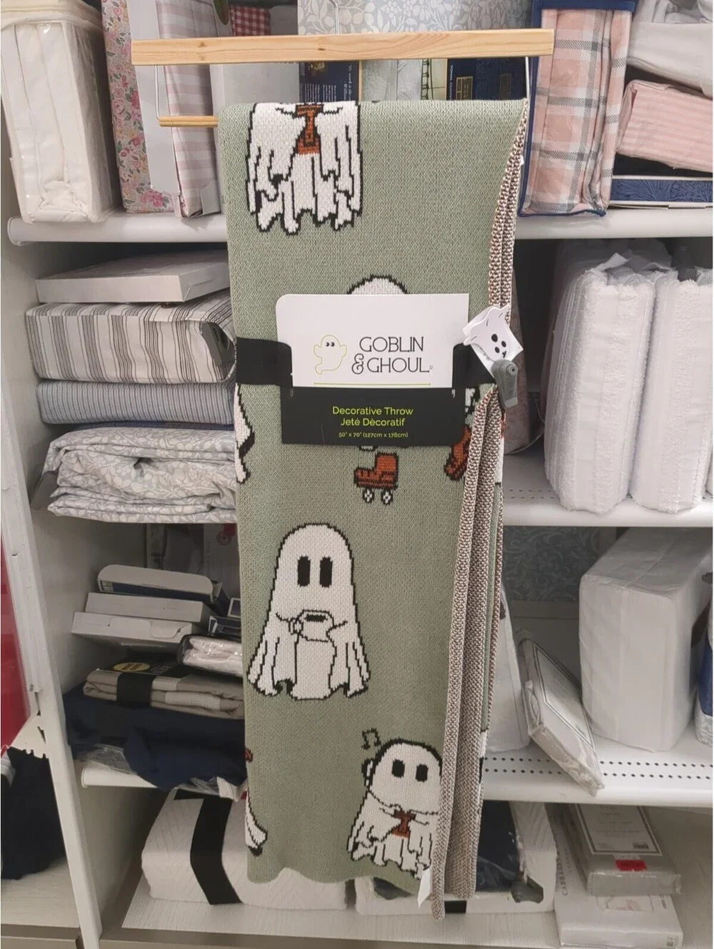 2026 New Goblin & Ghoul Halloween Ghost Reading Blanket 50x70 NWT